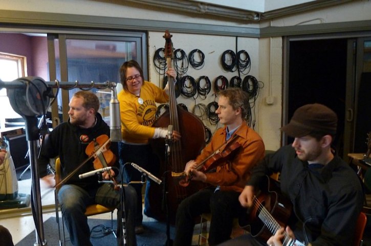 201585_202936189731378_1124974_o